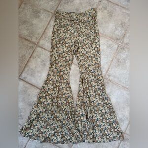 Three Bird Nest Floral Patterned Bell Bottom Pants